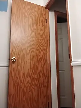 cumshow2323 online show from April 1, 6:37 am