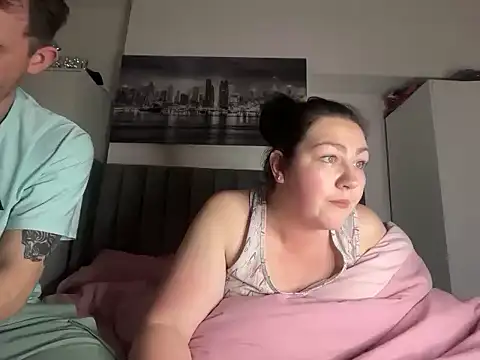 JASABELLEJULIAN online show from April 12, 1:31 am