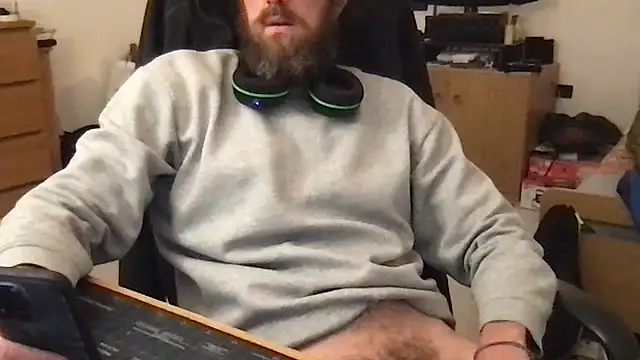 betawow online show from April 12, 2:07 pm