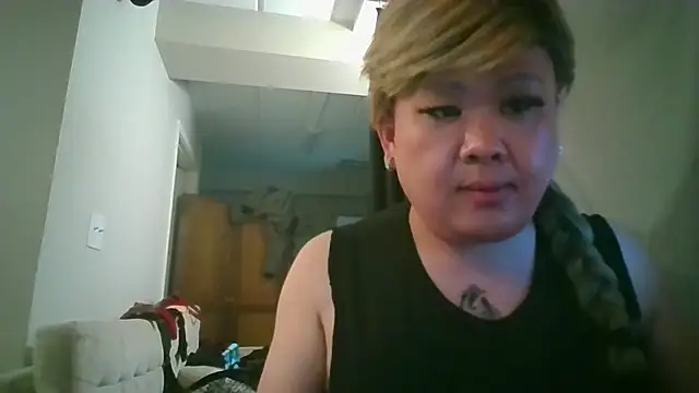 YoMa427726 online show from April 11, 6:42 am