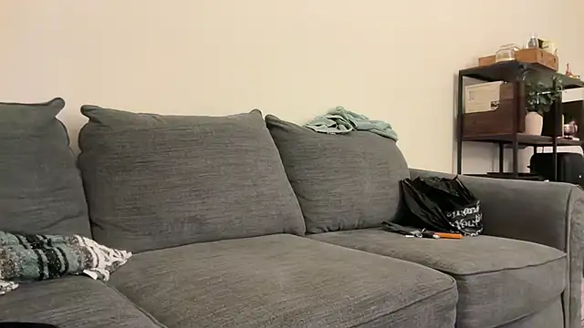 tinyterrors online show from April 16, 8:25 am