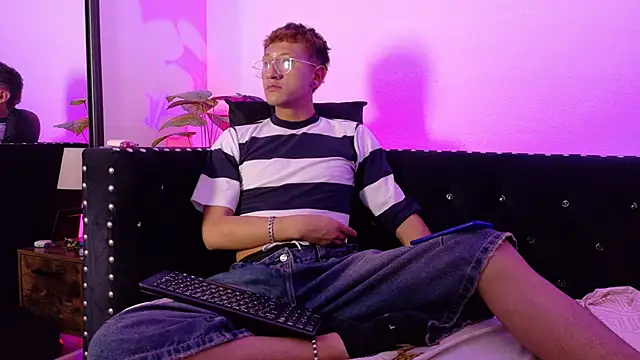 Damian nix online show from April 19, 4:45 am