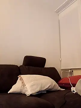 maMaddie online show from April 15, 11:26 pm