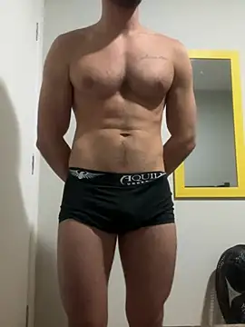 brazilianboy48 online show from April 15, 10:43 pm