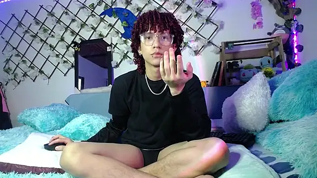 DrakosNoir online show from April 23, 1:21 am