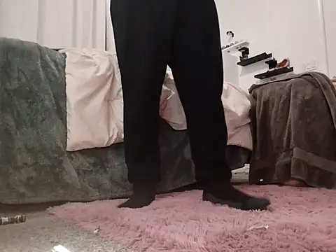 laTinboytoy6666 online show from April 19, 8:55 pm