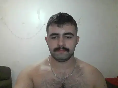 littlegaucho online show from April 28, 9:19 pm