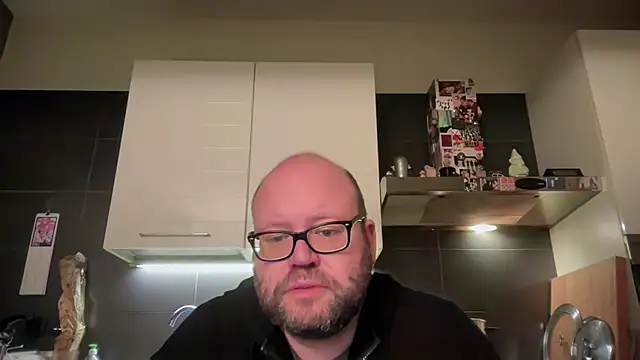 theitalianbear online show from April 15, 10:21 pm