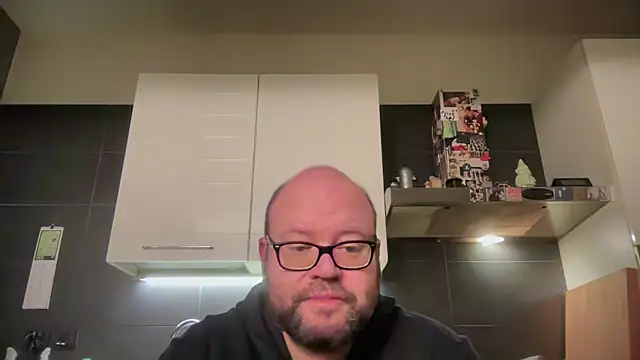 theitalianbear online show from March 19, 3:43 am