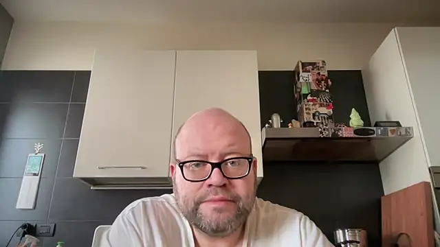 theitalianbear online show from February 5, 2:02 pm