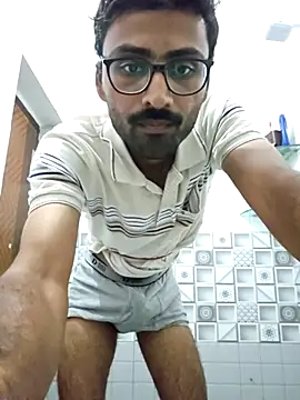 krishna8035 online show from October 28, 8:28 am