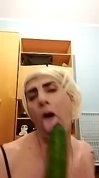 Elodie76 online show from February 13, 9:17 pm