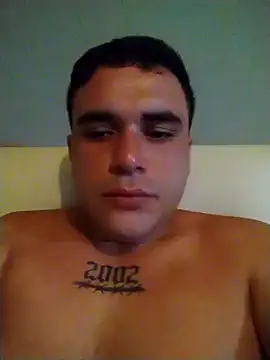 E f online show from January 9, 12:43 pm