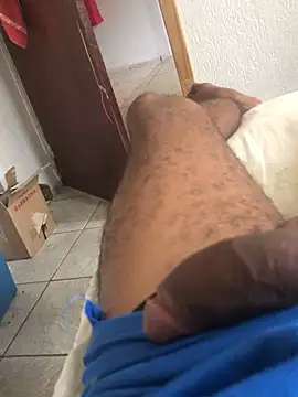 jonathaslemes18 online show from March 12, 6:48 pm