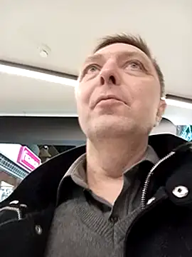 Pokaz2020 online show from March 10, 5:50 pm