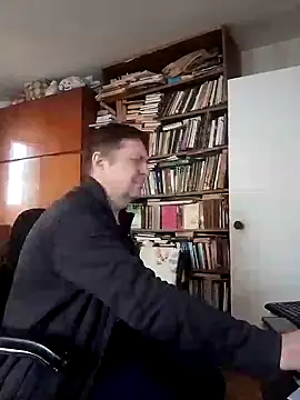 Pokaz2020 online show from April 8, 2:26 pm