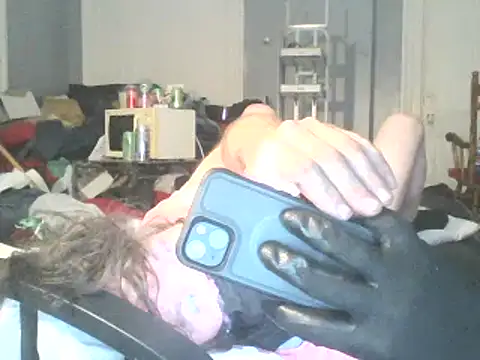 Snapshot of Valarie83 chatting on January 26, 11:08 pm Valarie83 online show from January 26, 11:08 pm