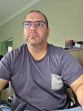 Andrew1900529 online show from September 17, 7:53 am