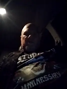 Reddog833 online show from February 20, 9:22 am