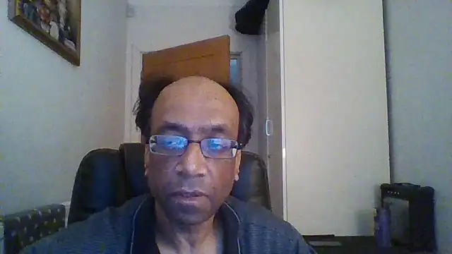 Snapshot of rauncher1 chatting on January 6, 9:41 am rauncher1 online show from January 6, 9:41 am