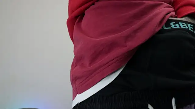 trieone online show from February 18, 2:26 pm