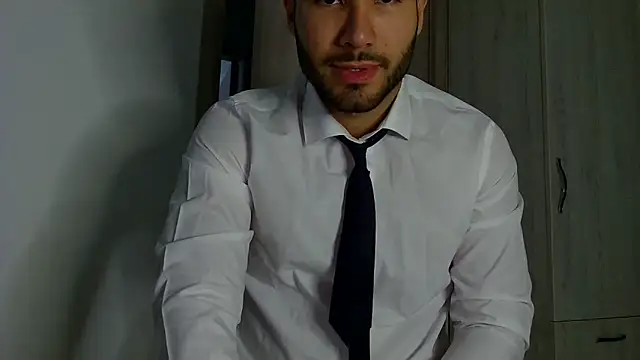 Justynn1 online show from September 26, 5:05 am