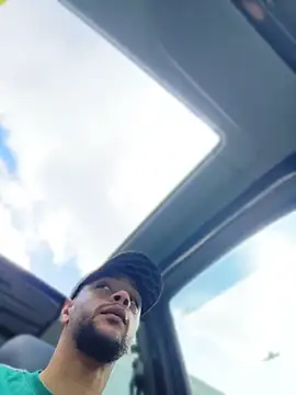 Lionayowe online show from April 14, 2:05 pm