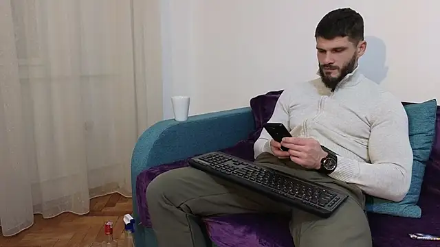 MauroTwin online show from December 20, 5:40 pm