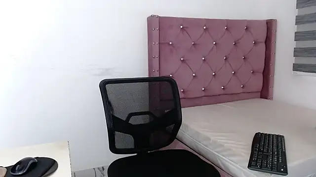 BlackNike online show from November 22, 12:49 pm