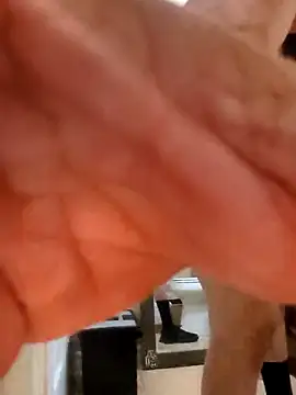 bobby69cock online show from October 22, 7:01 am