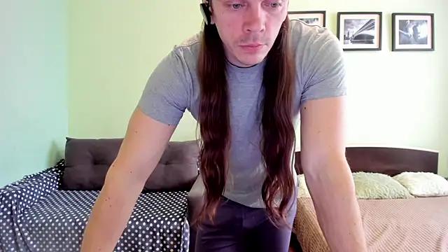 Marrymepls online show from April 12, 7:54 am