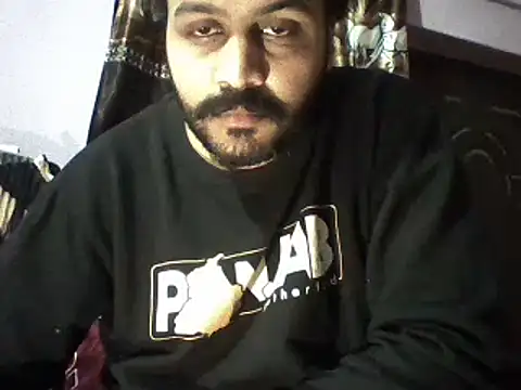 Snapshot of tejvirdhanoa chatting on December 25, 3:38 pm tejvirdhanoa online show from December 25, 3:38 pm