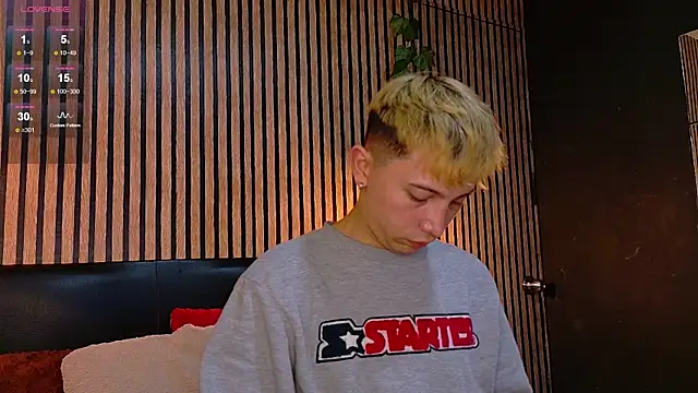 Chris Bennett online show from February 11, 11:43 am