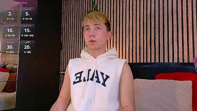 Chris Bennett online show from March 3, 12:43 pm