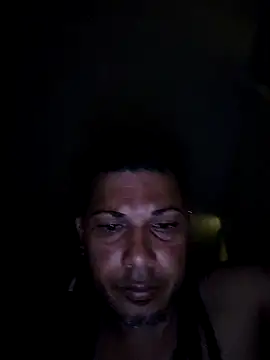 Snapshot of tropikboy chatting on January 30, 12:39 am tropikboy online show from January 30, 12:39 am