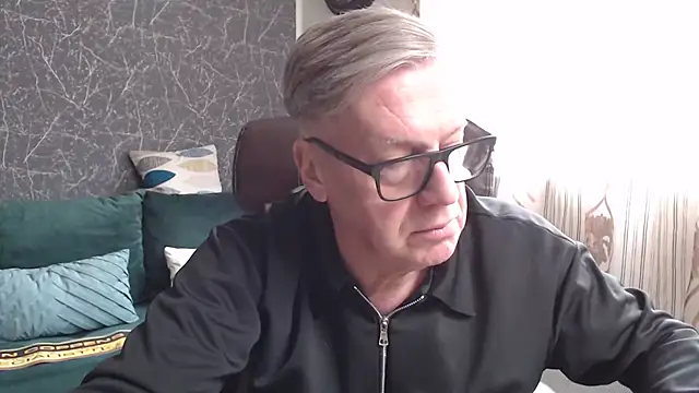 RobertStripX online show from February 28, 12:26 pm