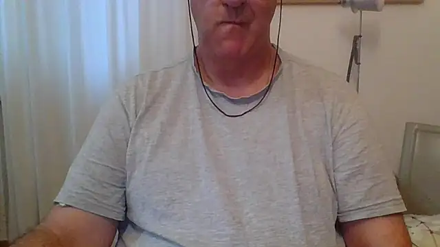 Snapshot of ANONIMO7735 chatting on September 28, 5:05 am ANONIMO7735 online show from September 28, 5:05 am