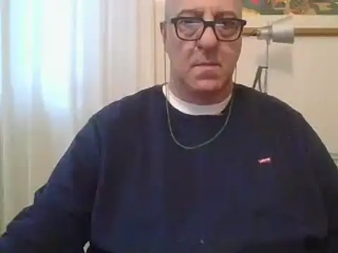 Snapshot of ANONIMO7735 chatting on December 30, 6:31 am ANONIMO7735 online show from December 30, 6:31 am