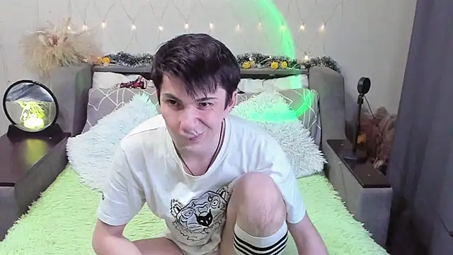 Yumi steve online show from November 12, 10:54 am