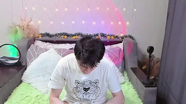 Yumi steve online show from November 1, 12:09 pm