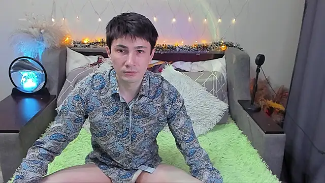 Yumi steve online show from March 18, 5:49 pm