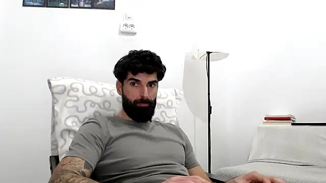 Verycutex online show from February 19, 3:08 pm