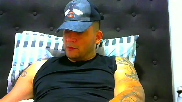 Snapshot of altenori112 chatting on September 24, 10:08 pm altenori112 online show from September 24, 10:08 pm