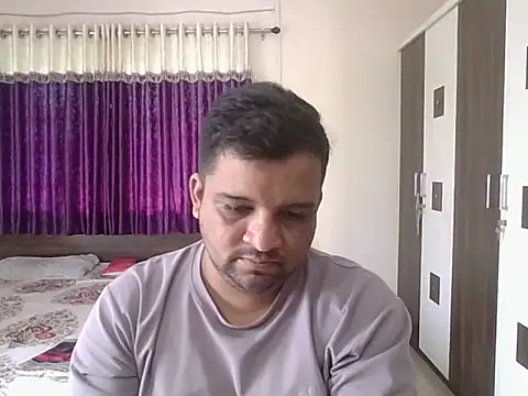 Snapshot of dhruv_love chatting on October 17, 4:38 am dhruv love online show from October 17, 4:38 am