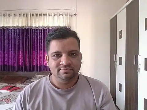 Snapshot of dhruv_love chatting on October 15, 4:20 am dhruv love online show from October 15, 4:20 am