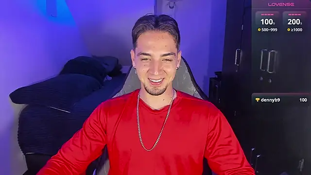 Snapshot of Alex_smith00 chatting on October 12, 2:49 am Alex smith00 online show from October 12, 2:49 am