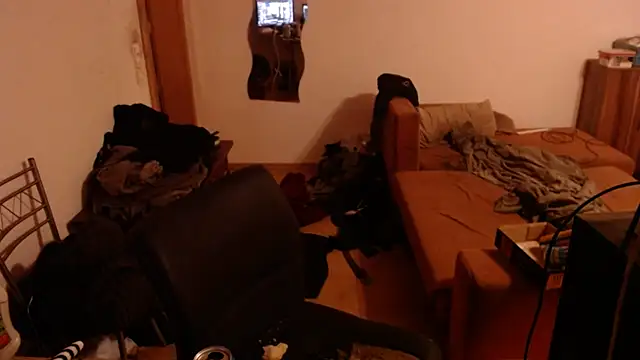 sexymann92 online show from October 8, 6:45 pm