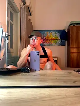 hornynerd1234 online show from December 4, 6:15 pm