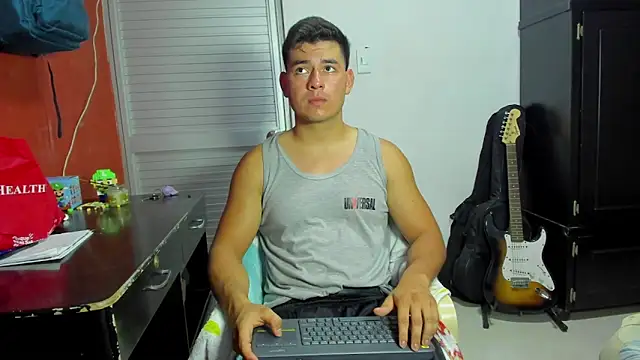 VincentSavage online show from February 6, 12:40 am