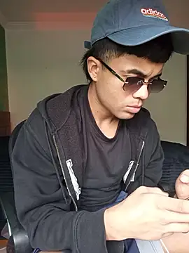 pinedasex777 online show from November 6, 4:10 pm